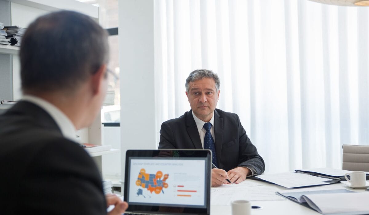 juridische begeleiding strategische beslissingen — Juridische begeleiding bij strategische beslissingen — Photo by Kampus Production on Pexels